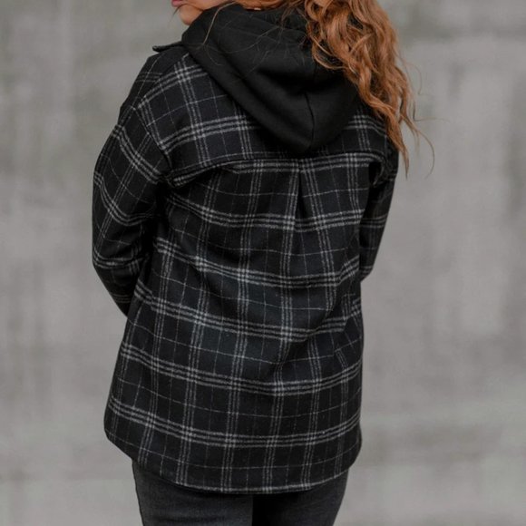 Wool Overshirt/Shacket - BLACK and GREY PLAID -  Made in Québec - Picture 3 of 10
